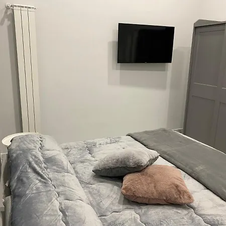 Апартаменти One House Помпеї