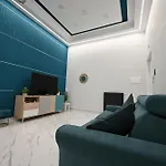 One House Apartment *