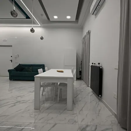 One House Πομπηία